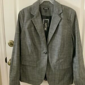 APT. 9 Grey Tweed Pattern Blazer NWT